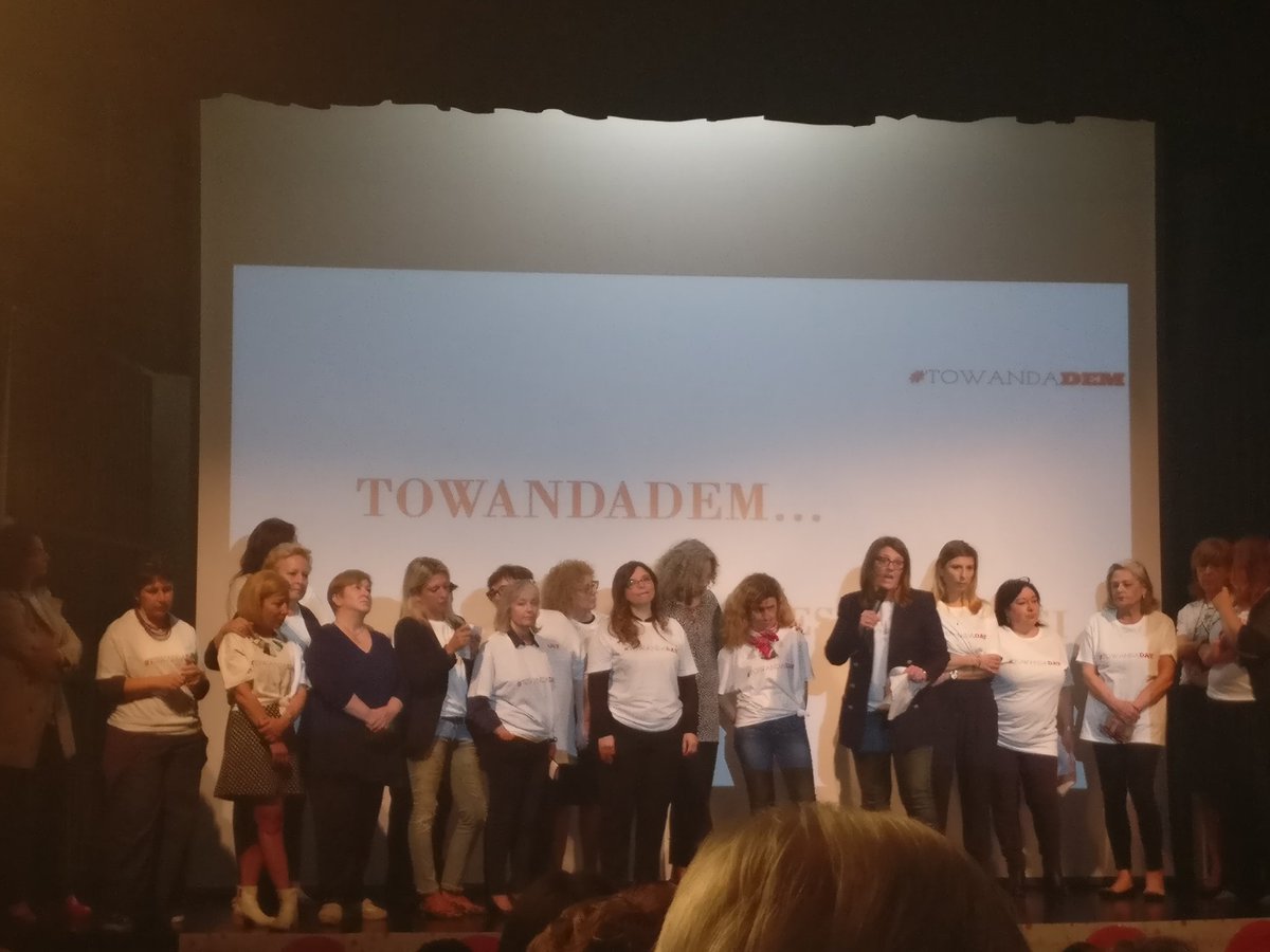 AntoniFerrante's tweet photo. #towandaday, ho rilanciato la proposta di far aprire l'assemblea nazionale del prossimo 19 Maggio ai nostri militanti e alle nostre donne di liberare se stesse dalla "schiavitù" delle correnti, primo ostacolo per una vera parità di opportunità, nel #Pd e nella politica. https://t.co/ZvnIaiMXov