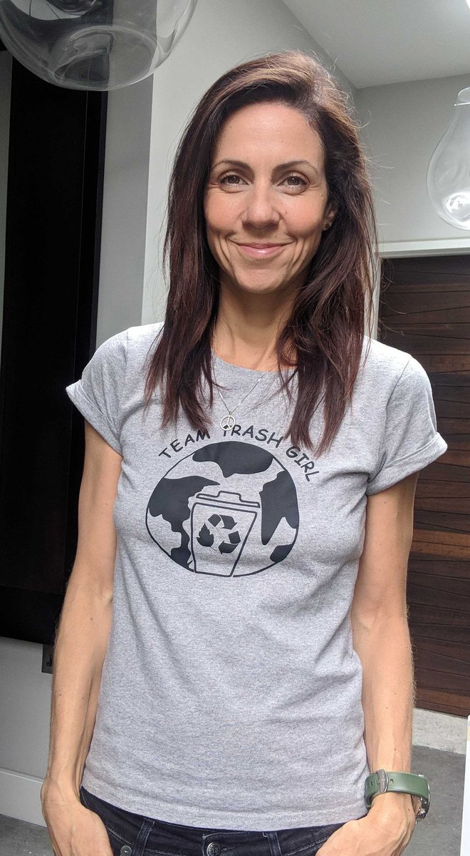 JuliaBradbury's tweet photo. It's a  @TeamTrashGirl
 T- Shirt day for @KeepBritainTidy's #GreatPlasticPickUp, happening NOW. Be part of the change #STOPthePlasticTide #PlasticPollution https://t.co/6Zz1brN70j