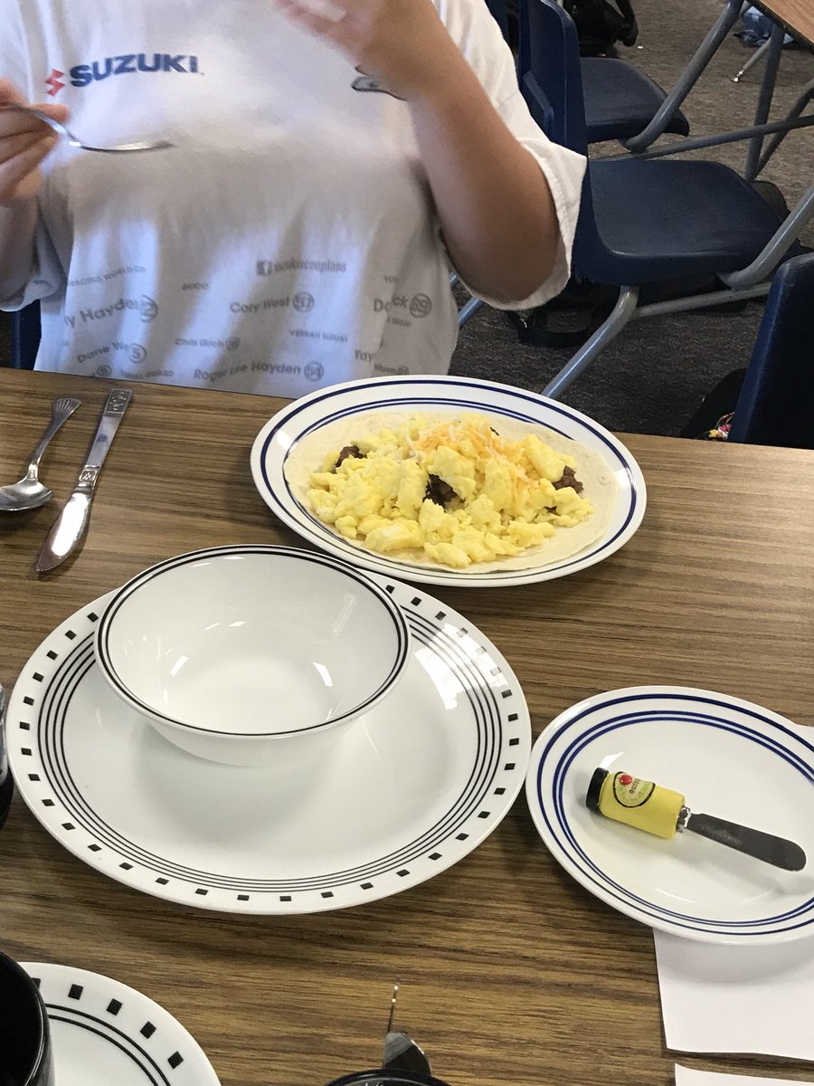 Smith__Amy's tweet photo. My Ss had hands on cooking in the lab this week. Breakfast tacos were a hit & they even shared with their favorite teachers for #TeacherAppeciationWeek. #buildingsuperCubs #KleinPartyPopperMoments https://t.co/4MXyRrmjoK