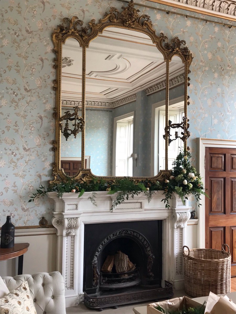 CharlesSammie's tweet photo. Stunning wedding venue #pyneshouse #weddingseason https://t.co/8jOF0MoA4M