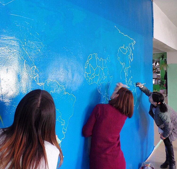 PC_Mongolia's tweet photo. PCV Emma's students are hard at work on the #WorldMapProject #peacecorpsmongolia #peacecorps https://t.co/h1yvyj1iWM