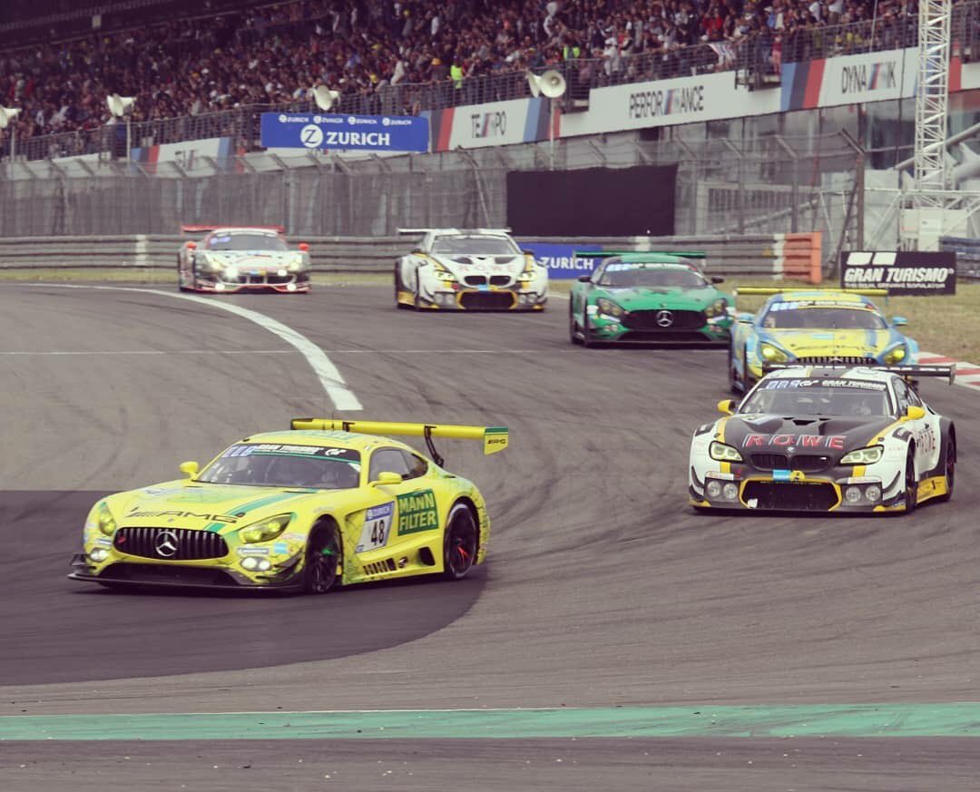 MercedesFansDe's tweet photo. Das große Rennen läuft! Der beste AMG ist der Black Falcon pilotiert von @maroengel  auf P3. 
#MenInBenz #GT3 #amg #Assenheimer #MANNFILTERMamba #24h #racing #24hmib #24hamg #mannfilter https://t.co/zafhvHfIxy