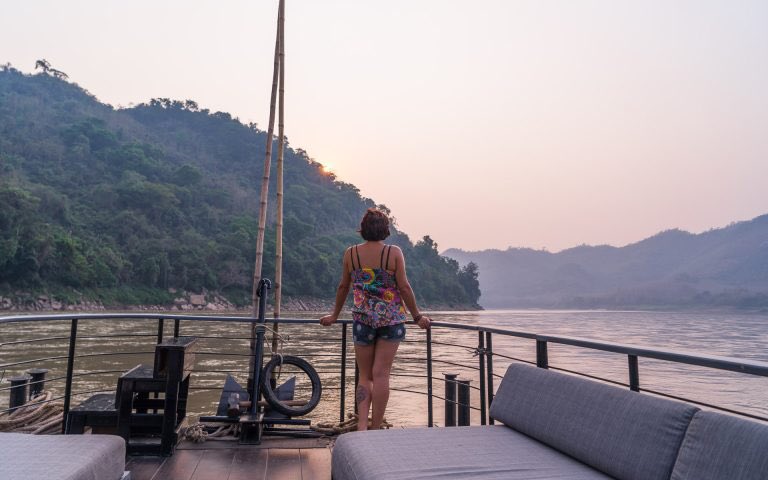 houdac's tweet photo. Il est temps que je vous raconte la magnifique #LuangPrabang au #laos, un véritable coup de cœur en Asie ❤️ https://t.co/ccJgcJhDvl via @les_voyageuses https://t.co/Kr9cmSXUqn