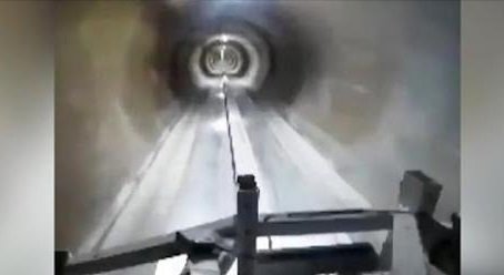 1043MYfm's tweet photo. Yesterday, @ElonMusk revealed the 1st video from inside the underground tunnel that his company is digging here in #LosAngeles.  Would you take your car underground to commute?  Watch video of the tunnel in Hawthorne--> https://t.co/d0gwxWrtZI @ShelleyWade https://t.co/9lsRO7SVw6