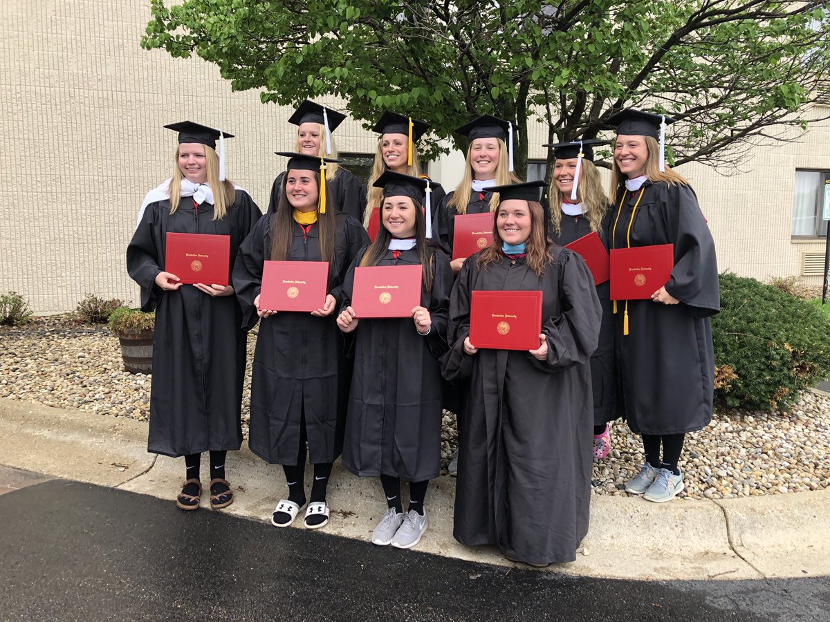 Benedictine Softball on Twitter: "So proud of our 2018 graduating seniors.  We are all so blessed to have met you and so sad to see you go.  Congratulations! https://t.co/5lkEIgPgqF" / Twitter