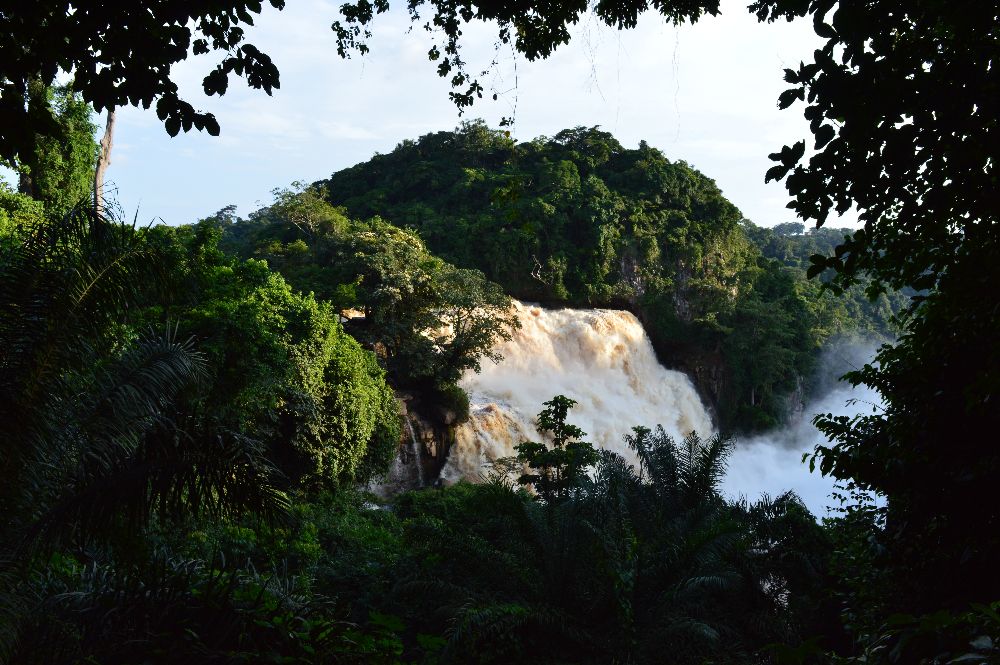 Venez visité les magnifique chute de ZONGO avec Congo Tours Travels congotourstravels.com #safarilive #Safari #RDCongo <a href="/Doliyasaka/">Doli Yasaka</a> <a href="/ArchevqueLobobo/">Archevêque Lobobo</a>