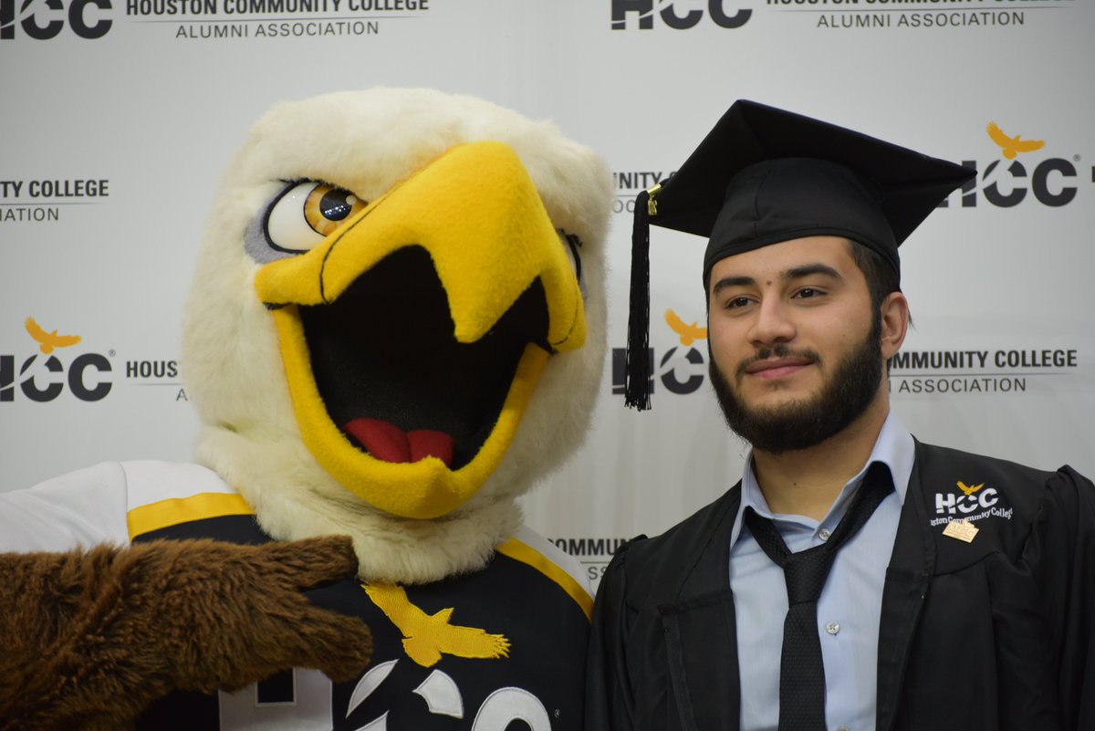 HCCAlumni's tweet photo. @HCCDistrict Congrats Class of 2018!!! #HCCGradFest https://t.co/6hYvrQZuEM