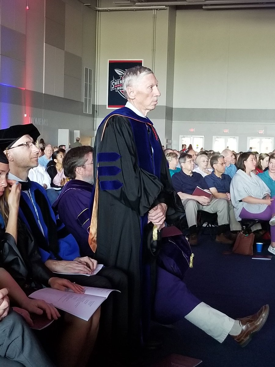 sparnapyrx's tweet photo. Congratulations Dr. David Newton, professor emeritus. @bjdsop https://t.co/Y4qu6z2o4t