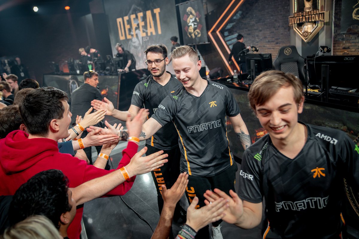 Fnatic Berlin Is Our House What A Day Of League Of Legends Teamliquid Join Kingzonedx In Our Dust We Re Now 2 2 At Msi Lolesports T Co Wjxgx2pcqp