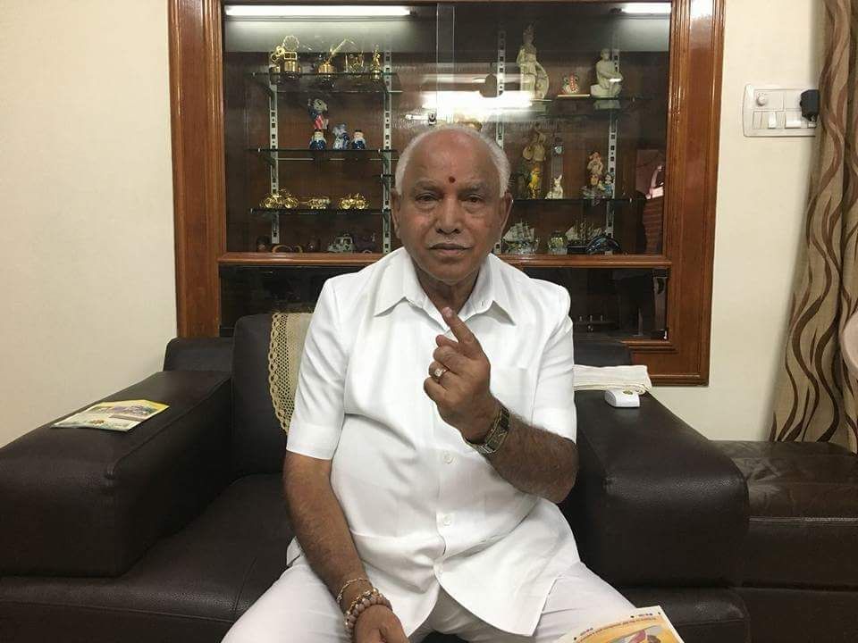 SMukundaraj's tweet photo. @srivatsayb This picture is prediction of the results. https://t.co/yaZnhBlttc
