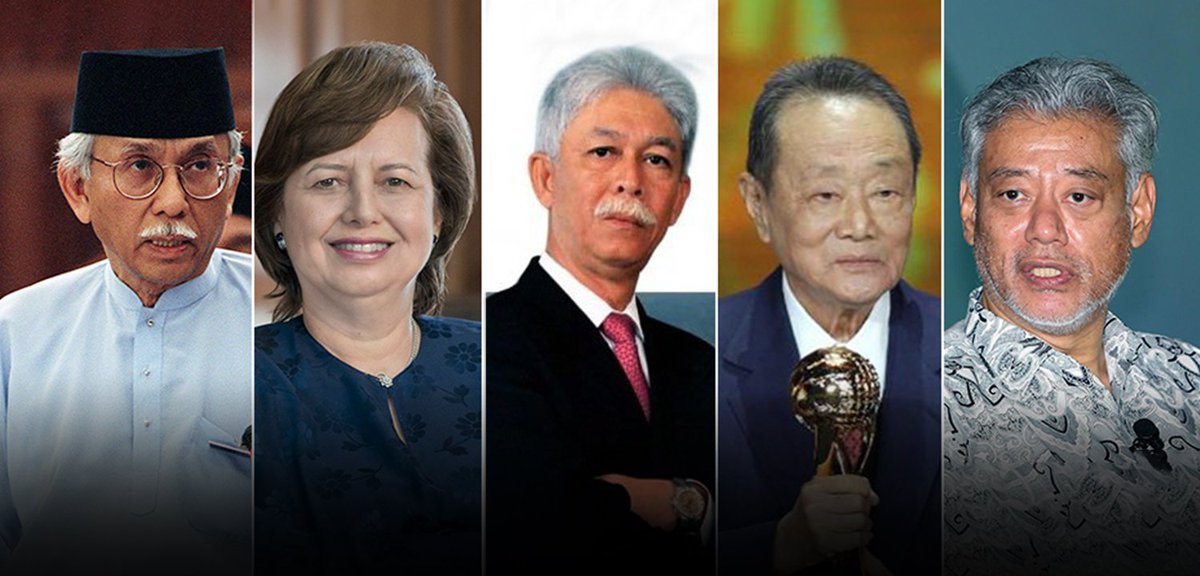 AwaniReview's tweet photo. Tun Dr Mahathir finally announced the first three cabinet positions in the government’s executive line-up. In the background, for the first time, a Council of Elders will hover to lend much-needed eminence grise https://t.co/Lu26T050nA