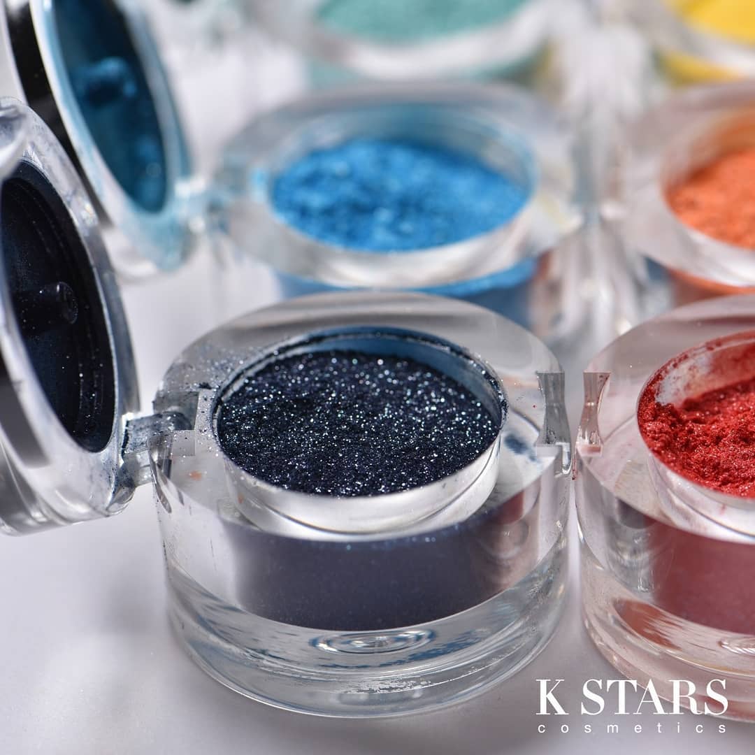 kstarskw's tweet photo. Shine bright in all colors.
The Cube Mall - Salmiya
#glitter #tutorialmakeup #thecubemall #kstars #professionalmakeup #makeupartist #dressyourface #makeupaddict #makeuplooks #makeuplover #makeupkuwait https://t.co/SQOEiiFwcN