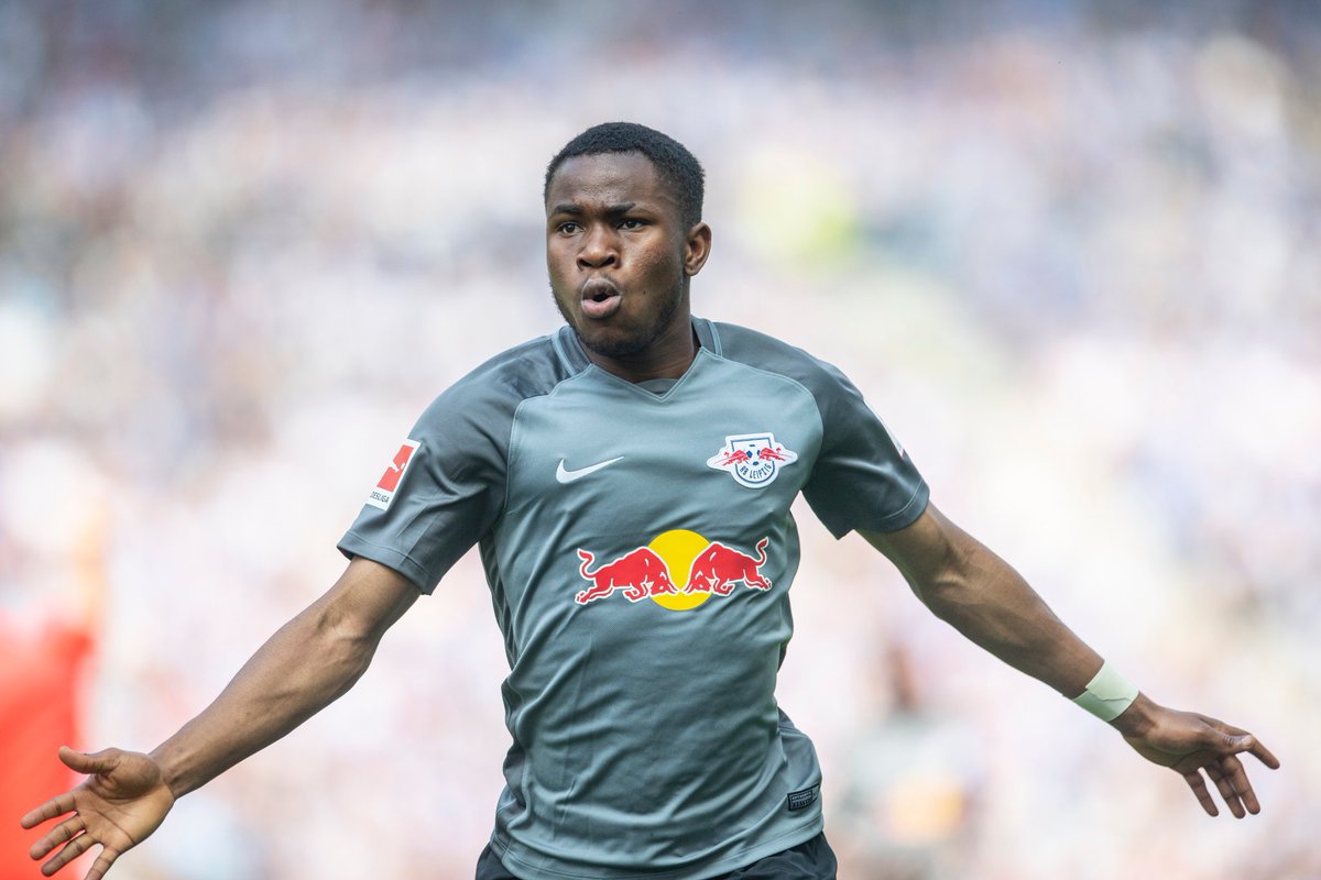 RBLeipzig_EN's tweet photo. THE ADEMOLA #LOOKMAN SHOW COMES TO AN END.
Two assists and one goal before making way for #Bruma. 🔄
🔴⚪ (62') #DieRotenBullen #BSCRBL 1-5
#HaveALookMan https://t.co/u9ISS0adX7