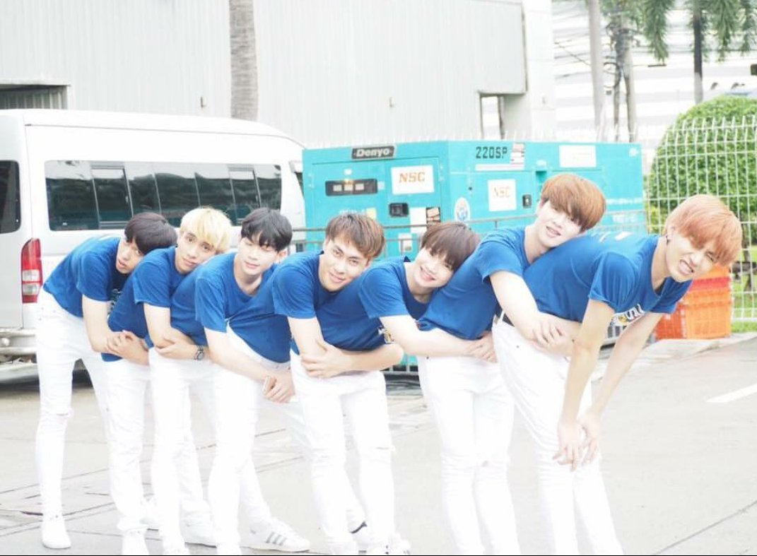 Eauntphapea's tweet photo. พรุ่งนี้เจอกันหน้าคอน got7 หน้าบูท est เหมือนเดิมนะ 😘#โชกุน #GOT7 #estซ่าซี้ดสุดขั้วกับGOT7 #GOT7WorldTour2018InBangkok #Dpgrowth https://t.co/p7VVL0c1Ov