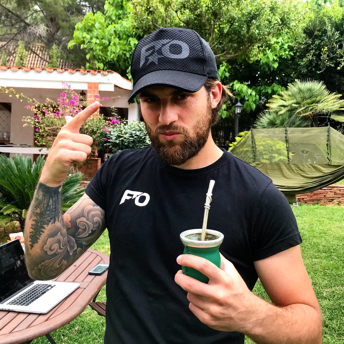 GuidoFTO's tweet photo. 🎁 SORTEO 🎁 1 Gorra FTO y 1 Camiseta FTO ♥️ 🎁 Participa muy fácil siguiendo las siguientes instrucciones: 
(1)- Sigue a @GuidoFTO y @FTO_Oficial
(2)- Fav y Retweetear esta foto
Y Ya estas participando! 📣 Ganadores se anunciaran la primera semana de Junio https://t.co/oz4maG0gmF
