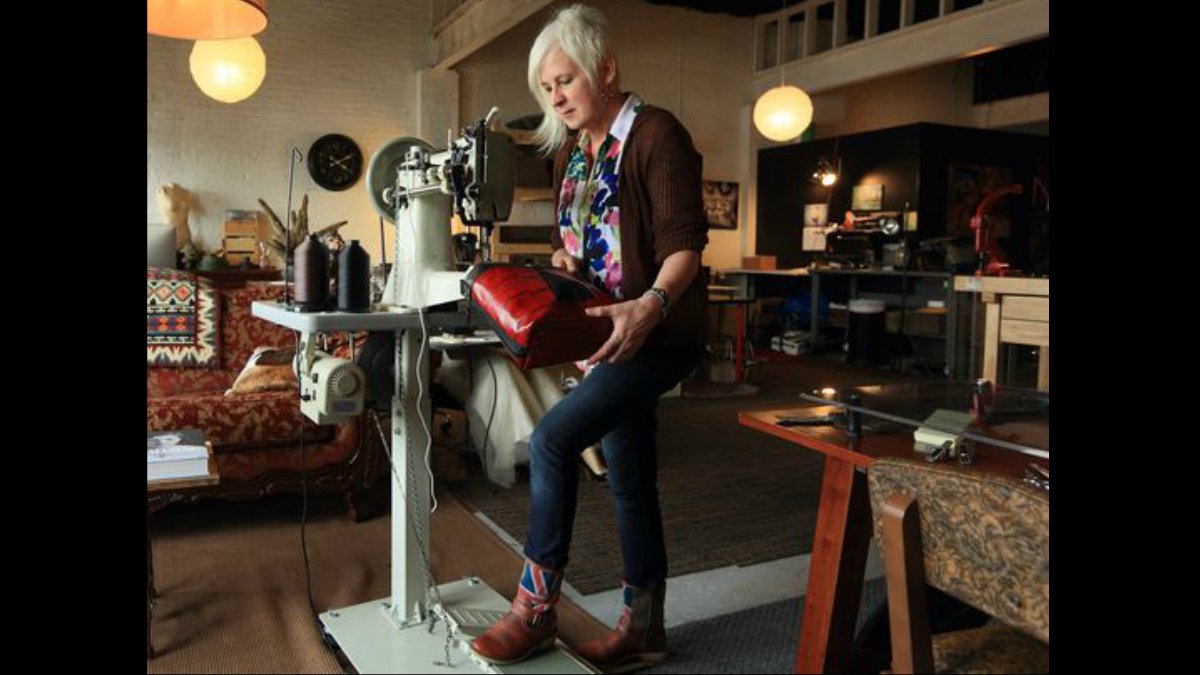 .<a href="/USATODAY/">USA TODAY</a> interviewed <a href="/scoredelaware/">SCORE of Delaware</a> mentor Antara Dutta and <a href="/SCOREMentorsGR/">SCORE Mentors of Grand Rapids</a> client Robyn Porteen for information on small business #microloans. Check it out: ow.ly/f1Ri30jSpdb #smallbiz