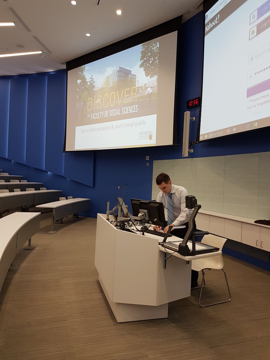 McMasterEE's tweet photo. It's go time! @McMasterSocSci presentation in L.R. Wilson B107! Prof @MarkBusser talking about what makes #MacSocSci unique & amazing! #MayatMac #McMaster2022 https://t.co/XIi5OM6X71
