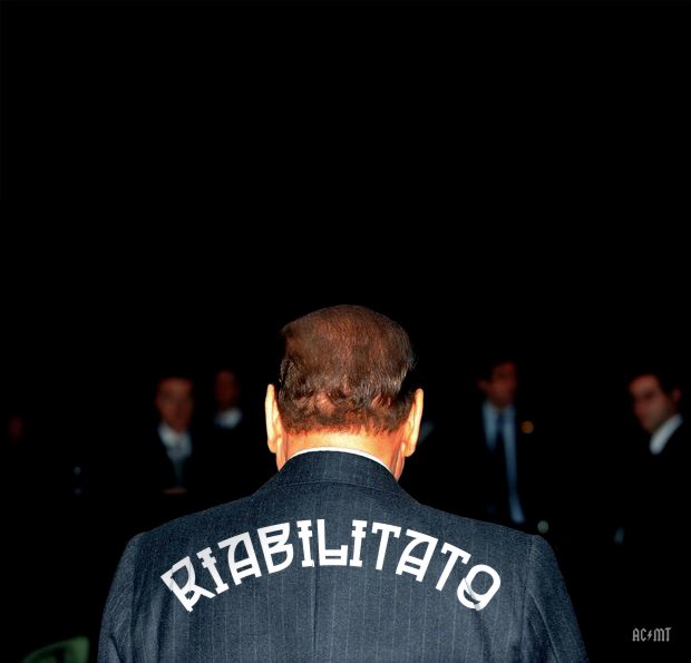 «Durece maggio, m'è scurdat' / M'hanno vistò ca' turnavo candidato»
#Berlusconi #riabilitato #trap