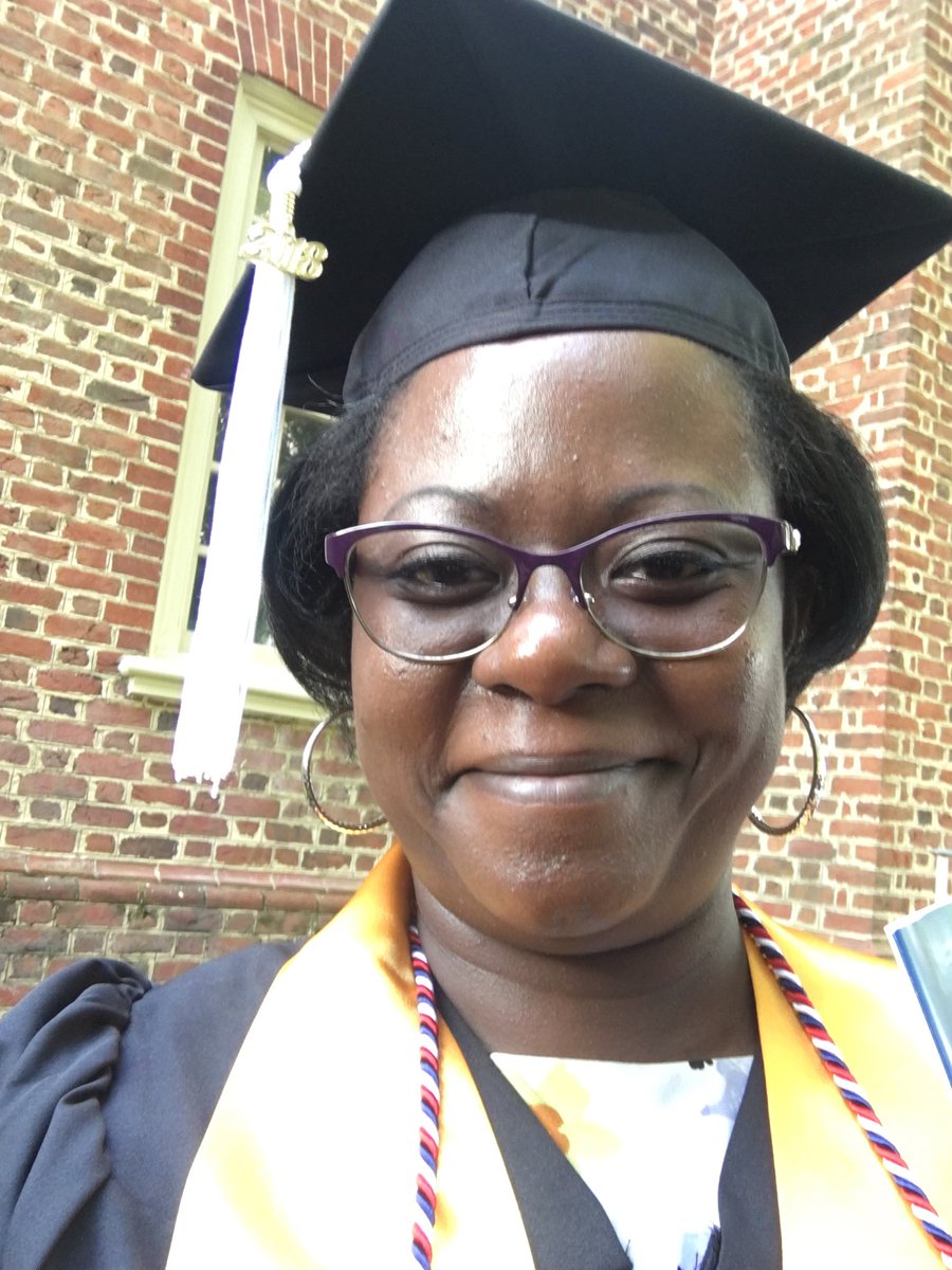 aishawash's tweet photo. #regentgrad18 https://t.co/kI3G9gSHXC