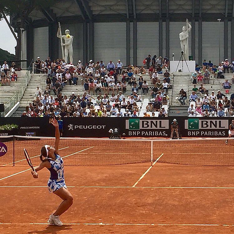 MonicaAce93's tweet photo. Ciao Roma! 🇮🇹 Loved the atmosphere on Pietrangeli today! Definitely one of the most beautiful courts in tennis, especially with the statues watching! #AllMarbleEverything 🎾🐾🍕🍝🍦 https://t.co/v11IChm2NQ
