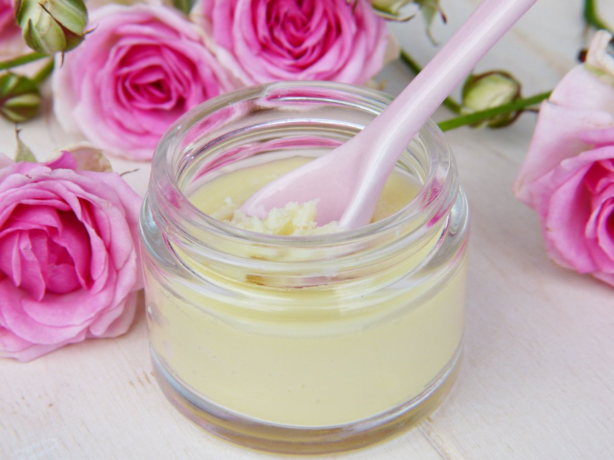 crembar's tweet photo. A handcrafted à la carte #cream building experience. Welcome to CRĒMBAR. https://t.co/oFhPqI53Nd

#healthandbeauty #makeup #skincare #skin #love #beauty #beautyproducts #skincarecommunity #skincareobessed #skincarelover #beautyblog #beautybloggers #cleanbeauty #morningroutine https://t.co/9yLXpYbiDi