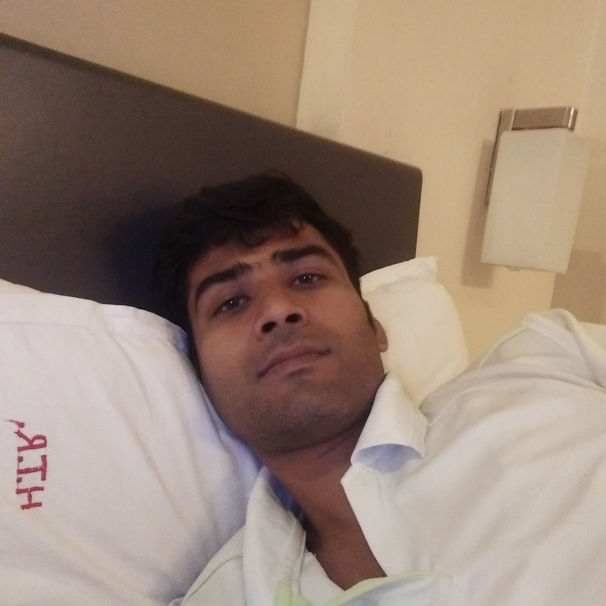 Ashish harivansh yaduvanshi (@ashish_yasav) on Twitter photo तुम उम्र भर कहती रहो हमारे सीने में दिल ही नहीं..❤दिल का दौरा जिस दिन पड़ेगा,ये दाग भी धुल जायेगा
#तनहा_सफर.......
<a href="/ashish_yasav/">Ashish harivansh yaduvanshi</a> तुम उम्र भर कहती रहो हमारे सीने में दिल ही नहीं..❤दिल का दौरा जिस दिन पड़ेगा,ये दाग भी धुल जायेगा
#तनहा_सफर.......
<a href="/ashish_yasav/">Ashish harivansh yaduvanshi</a>