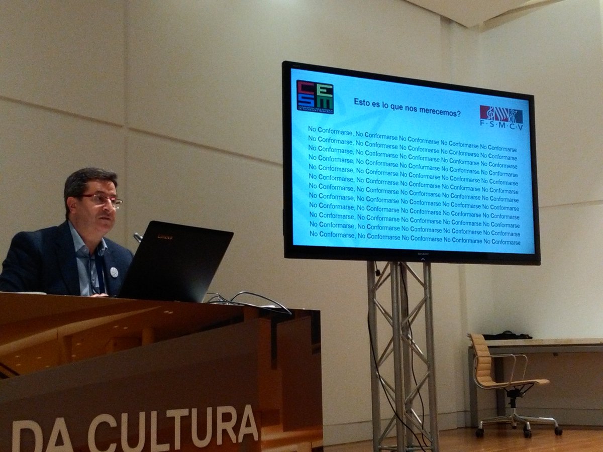 CESociedadesM's tweet photo. Mensaje directo de la @CESociedadesM en palabra de #LuisVidal de lo que se debe hacer #NoConformarse #170BMMSC #CoEsSM #25CESM @BandadeSantiago https://t.co/RxQK7VAAZs