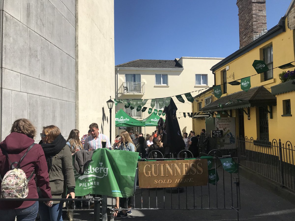 gbayfm's tweet photo. Salthill village is hopping! #EdFestGalway #LoveShannon https://t.co/mPSPiGqN6t