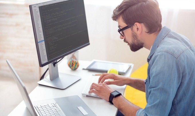 ForationLtd's tweet photo. What do experts use to secure their personal computer? #IT #security https://t.co/UBMhtfru1b https://t.co/kXQTSluOQ5