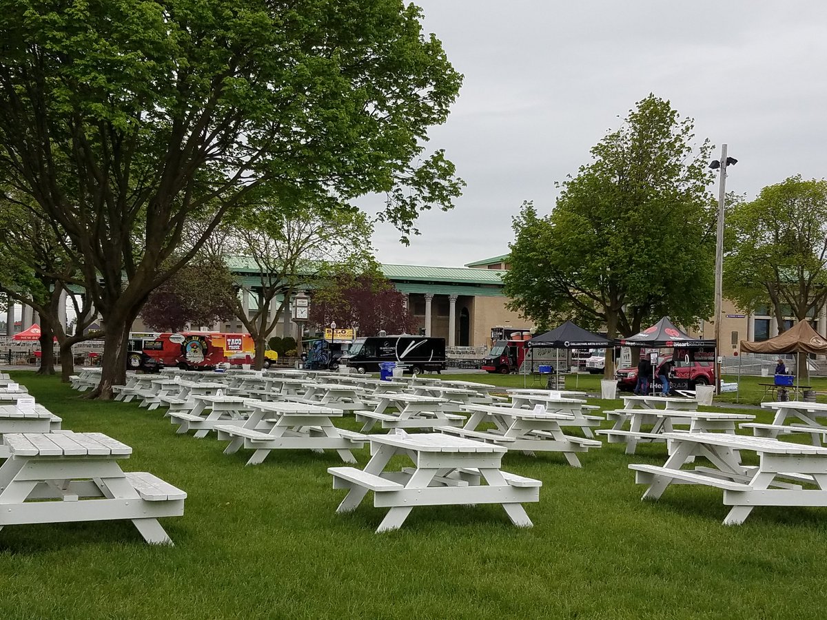 smoothies_plus's tweet photo. Come see us in Syracuse today!!! 11-5pm for the FOOD TRUCK FESTIVALS of AMERICA!!
#FTFSyracuse #FTFA #rocsbesttrucks https://t.co/6bUZr7KlpL