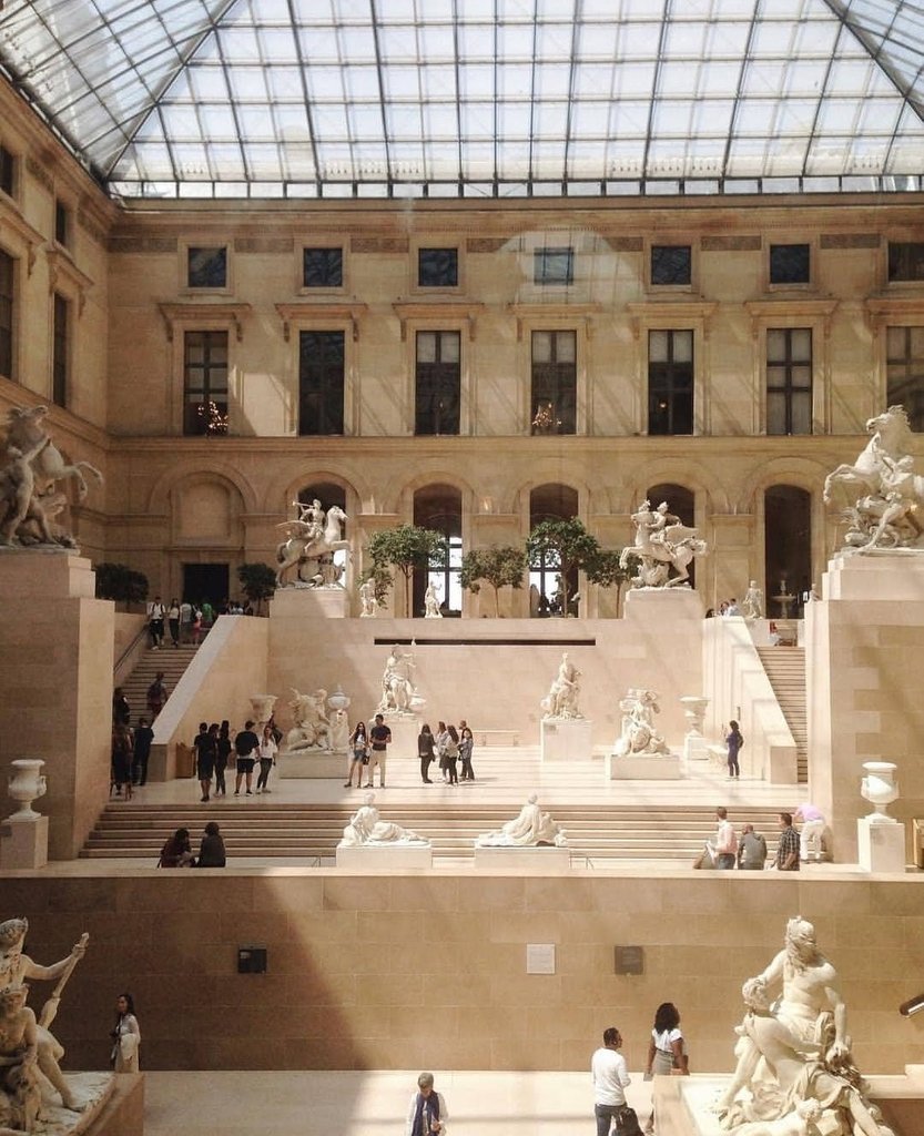 giu_fiori's tweet photo. Aah, le Louvre... photo @lisyamoska through @museelouvre
.
.
.
.
#museedulouvre #louvre #paris #architecture #sculpture #art #instaart #museum #instatravel #grassyseat #visit #artistinparis #photography #instaphotography https://t.co/5iQbATWPlT
