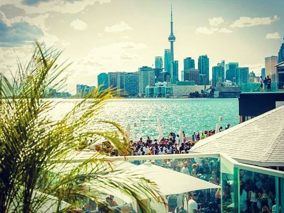 CanadianSkyUK's tweet photo. Explore Canada with Air Transat - with direct flights to #Montreal and #Toronto talk to our experts about your next Canada adventure #AirTransat https://t.co/OUehuvohzh https://t.co/f2OIVUCWYn