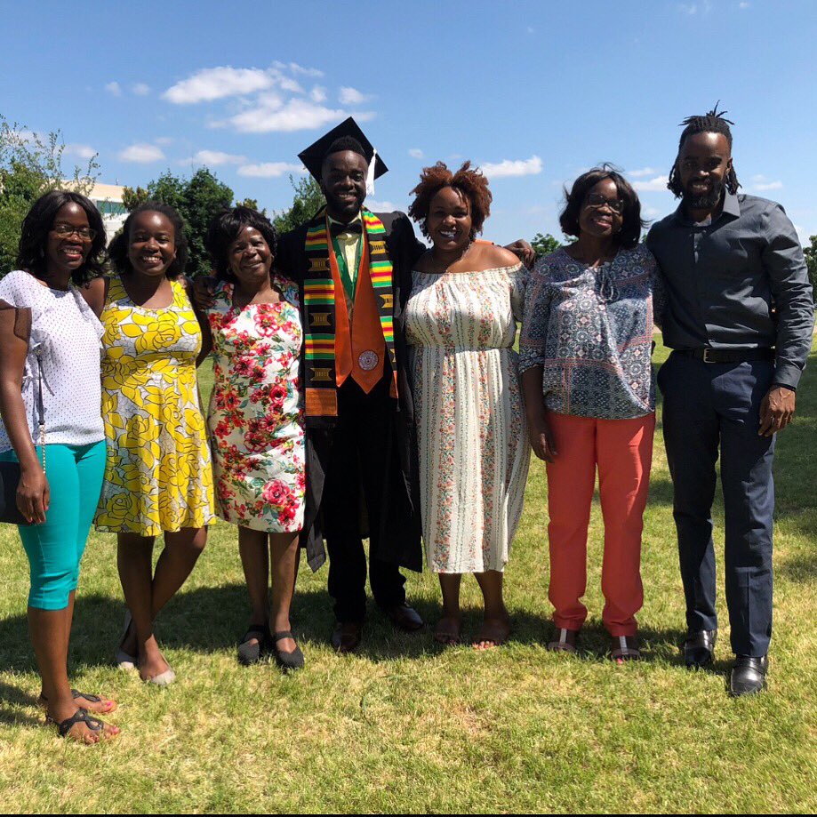 chonemury's tweet photo. I did a lil graduating yesterdayπππ
B.A. In Arts & Technology.
#BlackExcellence #UTDone #UTD18 https://t.co/MElGZYTXmQ