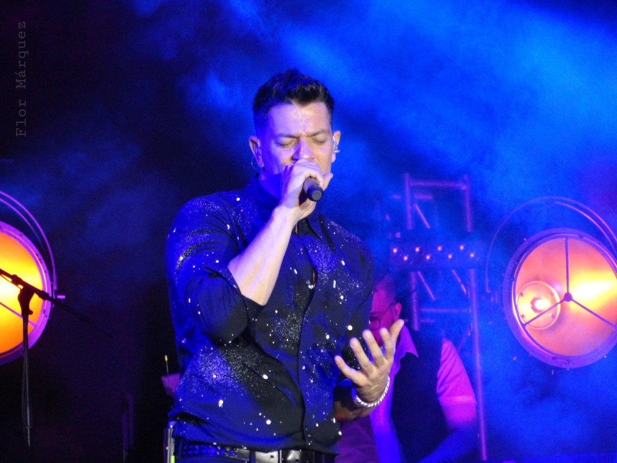 FlorMarqzM's tweet photo. 😍😍🎸🎶❤ @yahirmusic @Army_Yahir https://t.co/fS80jl4m5e