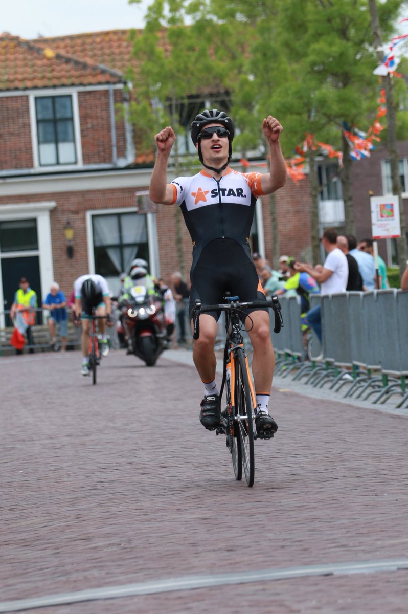 jaccoquist's tweet photo. Hattrick #jelleveraart na #Colijnsplaat , #Wemeldinge wint hij ook #RvNB voor @Velofysics (strijdlust) en @flakkeejohn die na diskwalificatie van broer @wout_pien plaatsje opschuift https://t.co/xp5oftlMqI