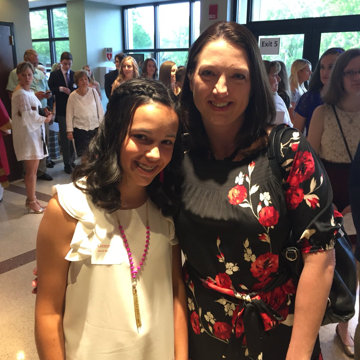 dthartman's tweet photo. Congrats to Lexi! And thanks to Aunt Bridget for the sponsor! #confirmation2018 https://t.co/iyqnqhNDTW