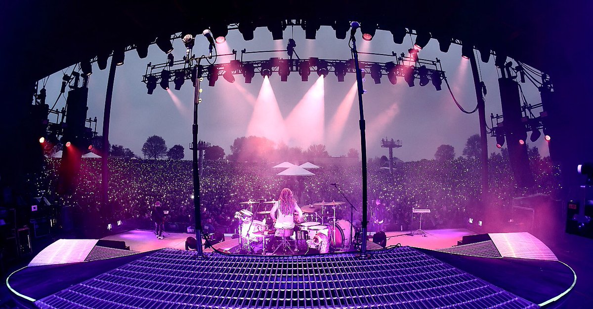 Shinedown's tweet photo. Last night was a lot of fun Council Bluffs... Thank you for having us @Westfairevents!🤘 https://t.co/LNfjQ9WBNC