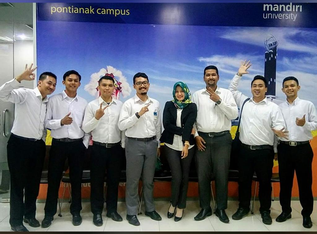 Akhirnya..
Tweet Pertama 2018 Ini..
Heheh