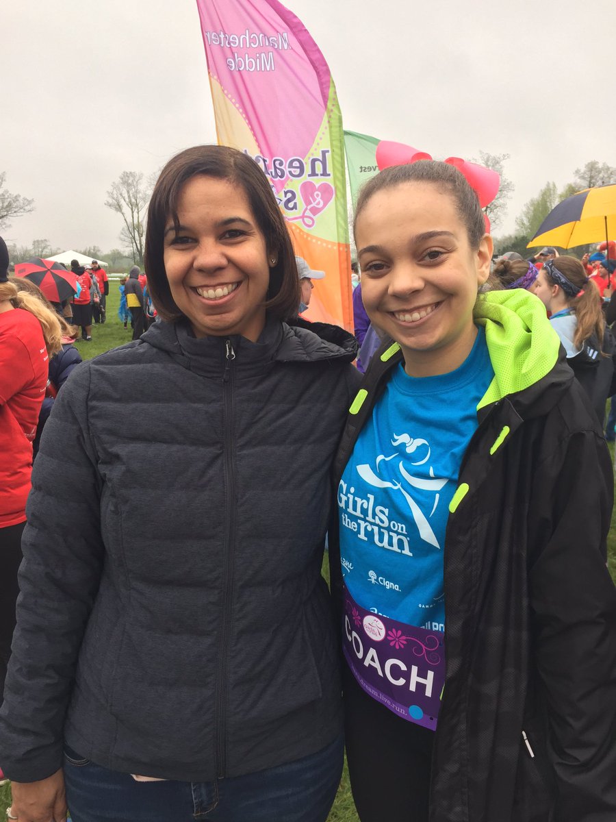 Happy Mother's Day <a href="/BattersonKclass/">Mrs. Batterson</a>! Thx for supporting <a href="/GOTRofPR/">GOTR of Pleasant Ridge</a> &amp; letting us borrow Coach Ella! 🏃‍♀️💪🏻🎀