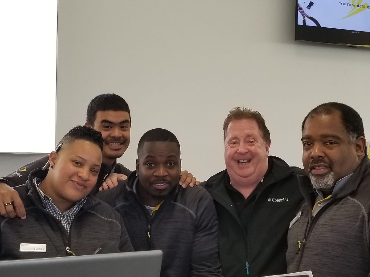 claudsprint's tweet photo. Peter Martin Blessing the crew with his presence! Springfield is ready to rock this SST! @HGayle28 @SprintRinger https://t.co/9RCx6JqbIH