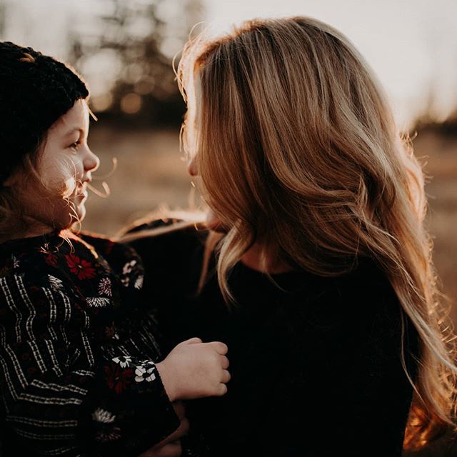 ThimbleandPine's tweet photo. Happy Mother's Day Weekend to all the Mama's out there!! Things are quiet at Thimble and Pine because I have been busy growing a second human. Look forward to creating again, once life calms down. Does life ever calm down? In the meantime, check out all … https://t.co/60NgRRzDe5 https://t.co/gZLSUYg6pX