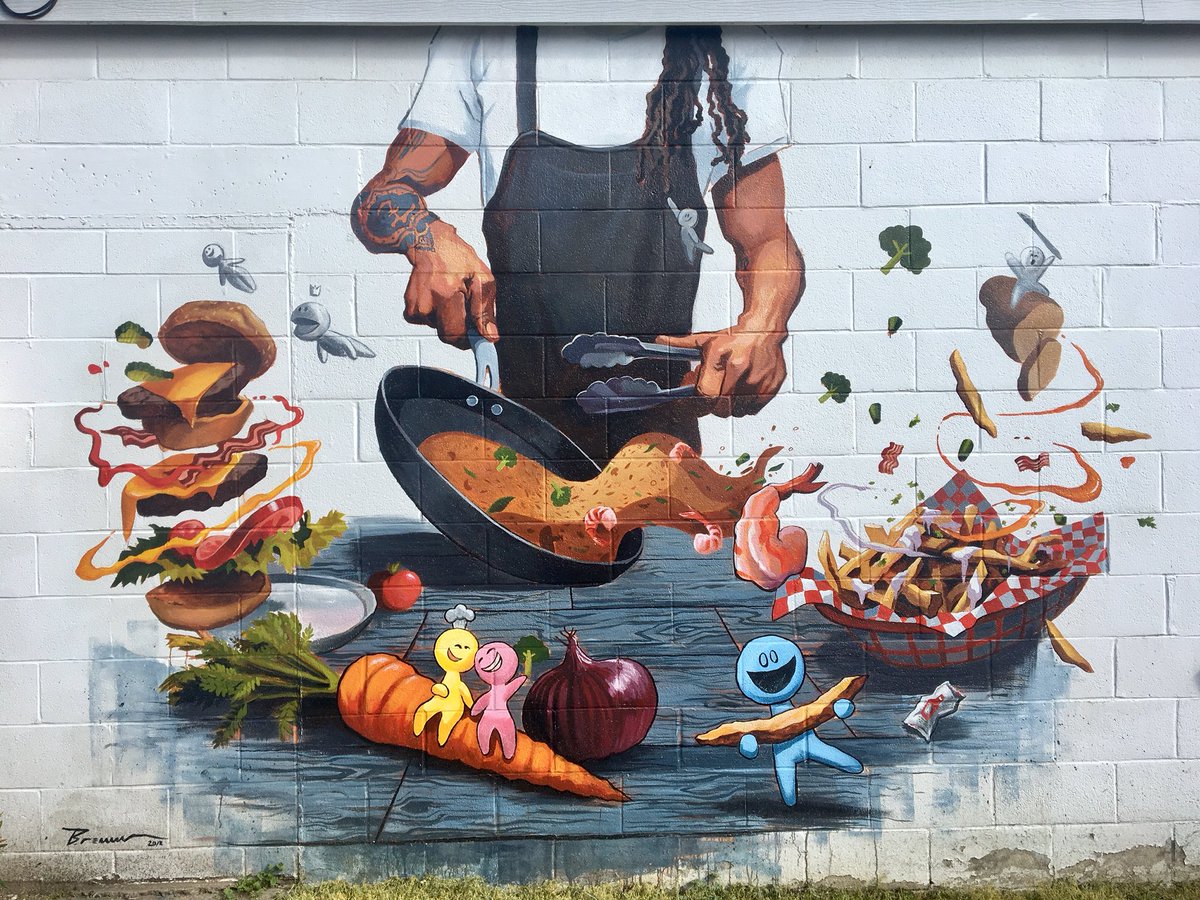 cityofsandusky's tweet photo. Just one example of a small business making big changes in Sandusky. Check out @DerrickDiner!! 🍔🥕🍗 #MegansWorld https://t.co/B9qwcJRjAp