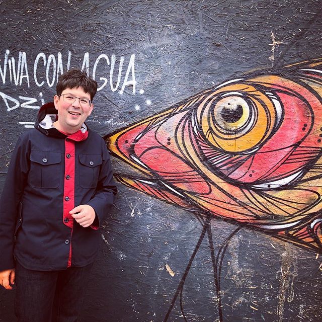 MichaelMang's tweet photo. Wem man alles in Hamburg so begegnet #hamburg #reperbahn #fisch https://t.co/mDUL0a7nWL