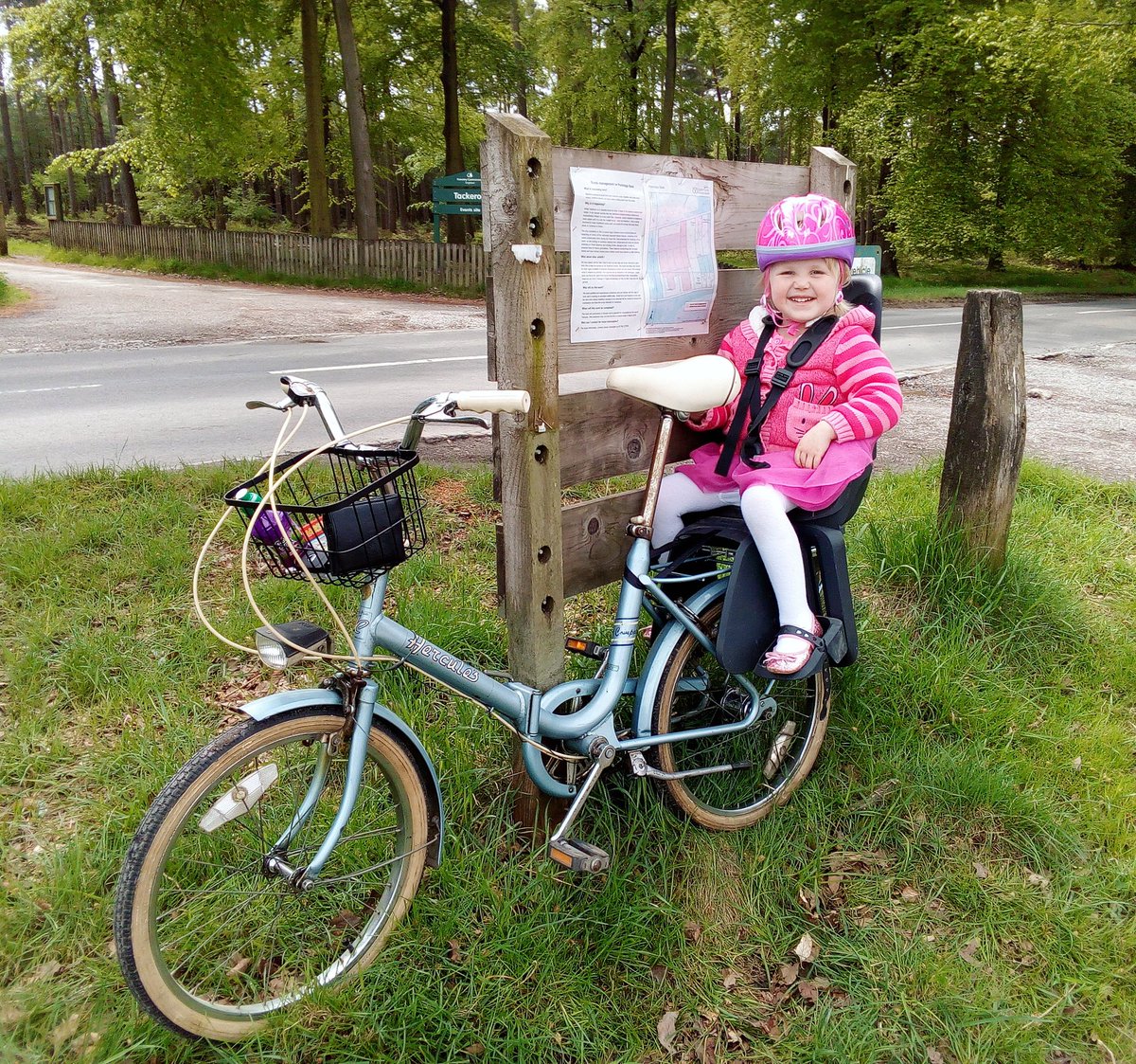 _Will_Bryan's tweet photo. We took our fun 1970's folding bike out for a coupe of hours! It got some strange looks, especially by the serious mountain bikers. But admittedly I guess it does look like I'm riding my grandmother's bike 🤔 https://t.co/eDp8n5tisw