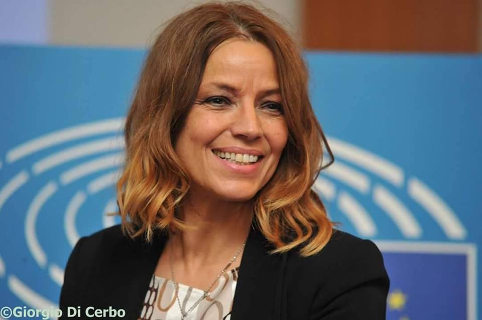 CarpeDiem_Macc's tweet image. Elisabetta #Gardini (PPE FI): Oggi pomeriggio ho partecipato all’iniziativa promossa da #Steadfast Onlus alla Bocca della Verità per ricordare la battaglia per la vita del piccolo #AlfieEvans @EGardini  @nicastri_mauro @LuccAutori  @damicod @avolio_fabrizio