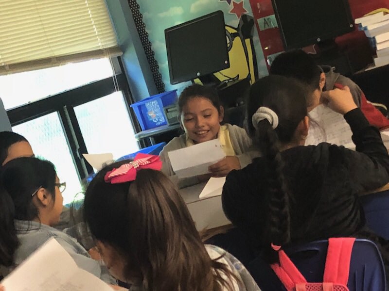 NLPerez3's tweet photo. Thank you to Mr. Hernandez’s 8th grade scholars @edison_school for writing encouraging, good luck letters to Ms. Lopez’s third grade students @SanchezES_HISD wishing them all the best on their upcoming STAAR test! 📚❤️👍🌟📝✉️ #futurefourthgraders #futurefreshmen https://t.co/MNrKuCtcON