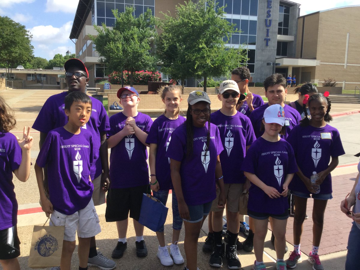 Notre Dame School tweet media