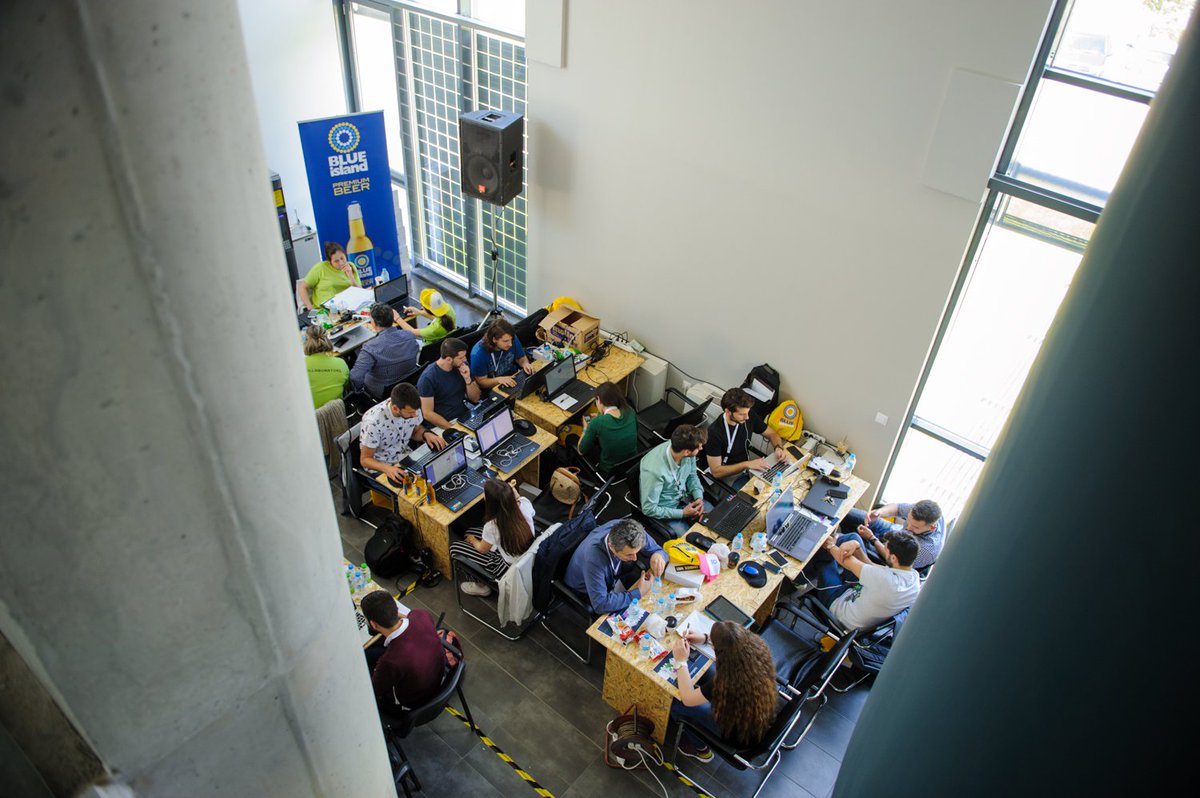 CentralHackath_'s tweet image. Ξεκινήσαμε δυναμικά την πρώτη μας μέρα με coding!!!
15 ομάδες, 52 developers και πολλές πολλές ιδέες!

🔥⚡💡
#CentralHackathon