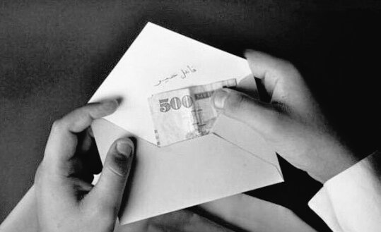 #ماهي_رسالتك_للمشاهير_قبل_رمضان
رمضان لم يبقى على مجيئه سوى ايام قليله .. تفقدو أحوال اقاربكم وجيرانكم فكم بيوت أغلقت ابوابها من التعفف .