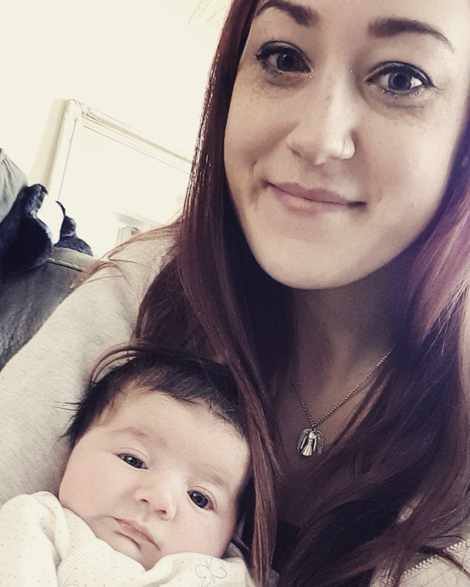 itsAlanna_Llama's tweet photo. #babyandme #hangovercuddles #shescute #weebabe https://t.co/8ykbpyt3Mj